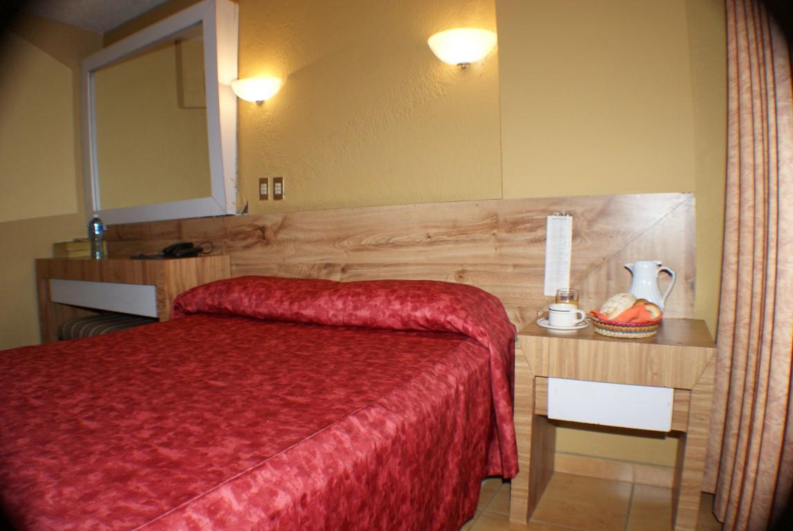 Hotel Universo Гвадалахара Экстерьер фото